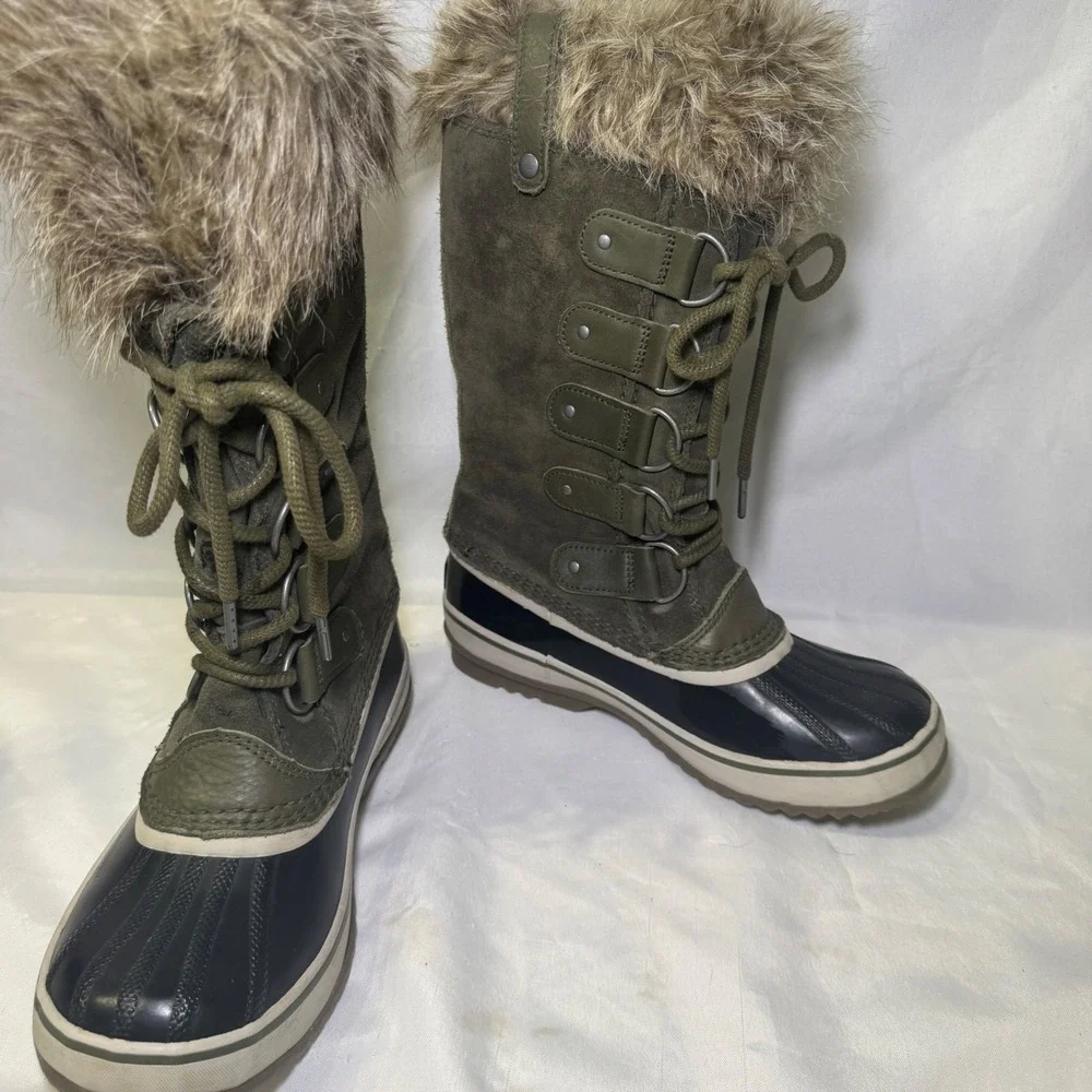 Sorel Joan of Arctic Waterproof Winter Boots Olive Green Faux Fur Women's Size 8